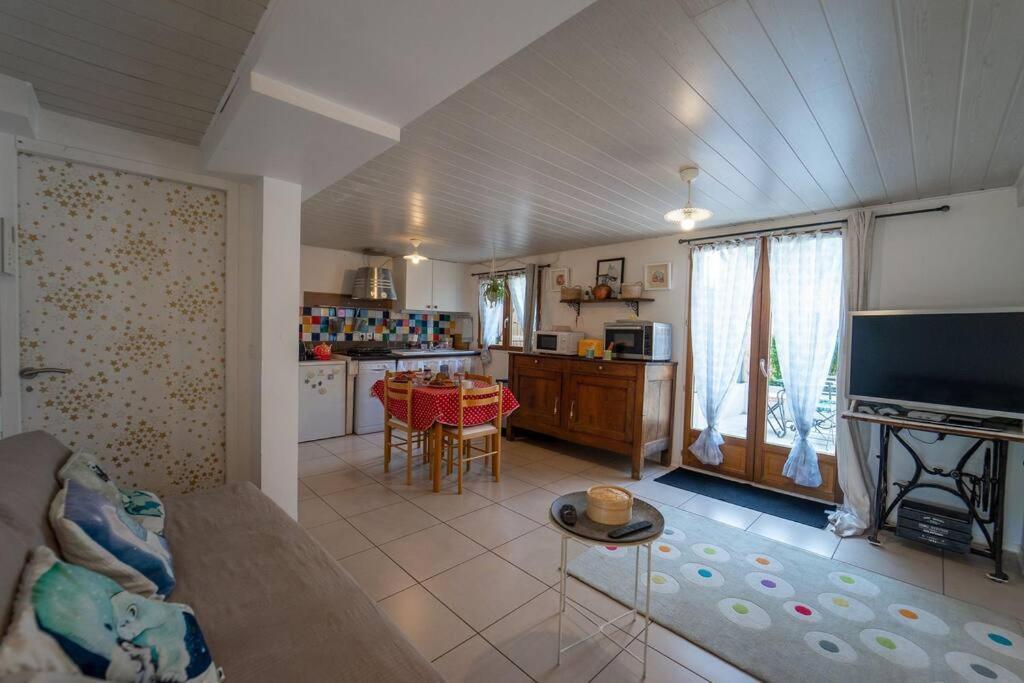 Flat Appartement Doussard Buitenkant foto